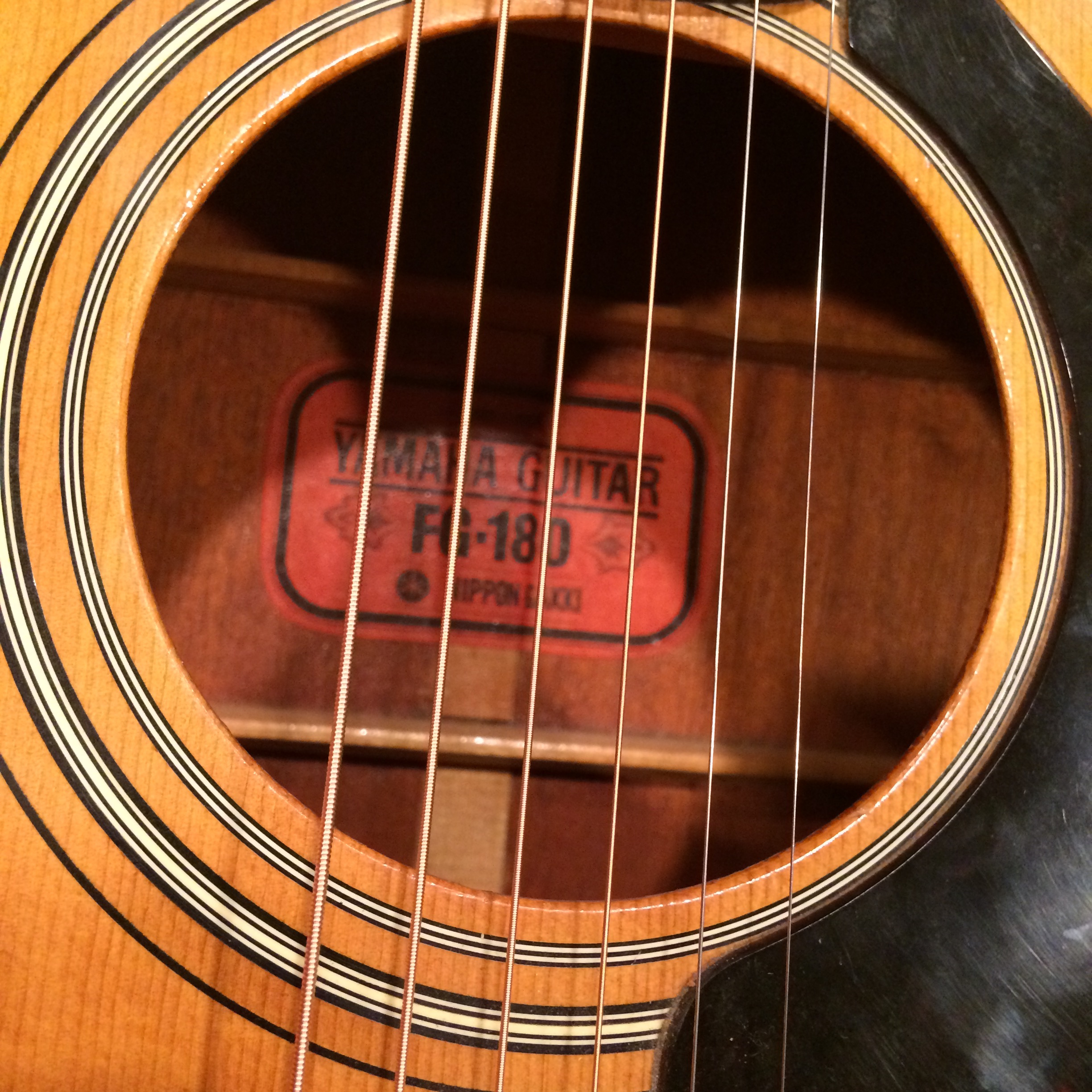 yamaha fg 180 red label serial number